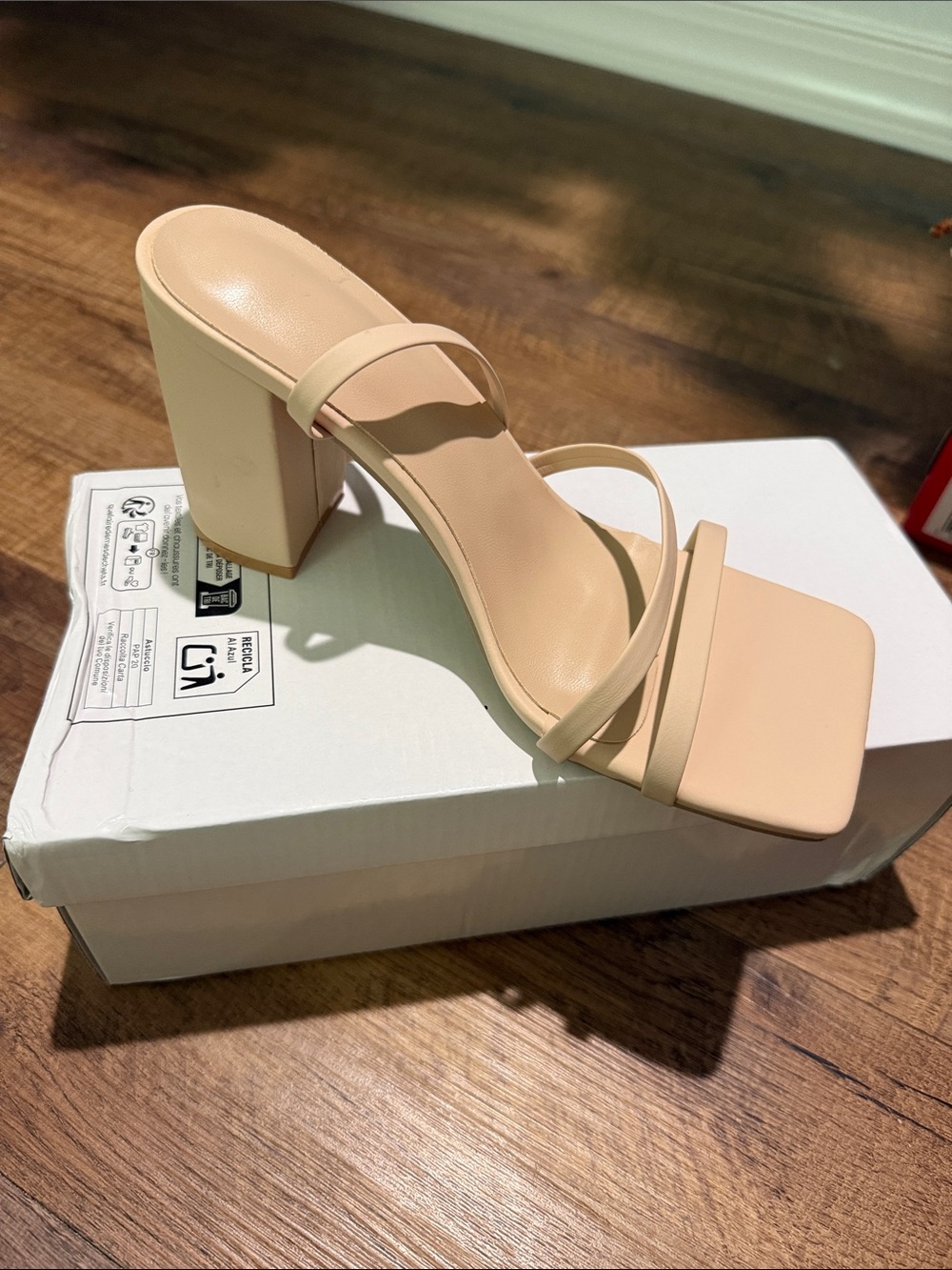Women’s Strappy Square-Toe Block Heel Sandals - Nude